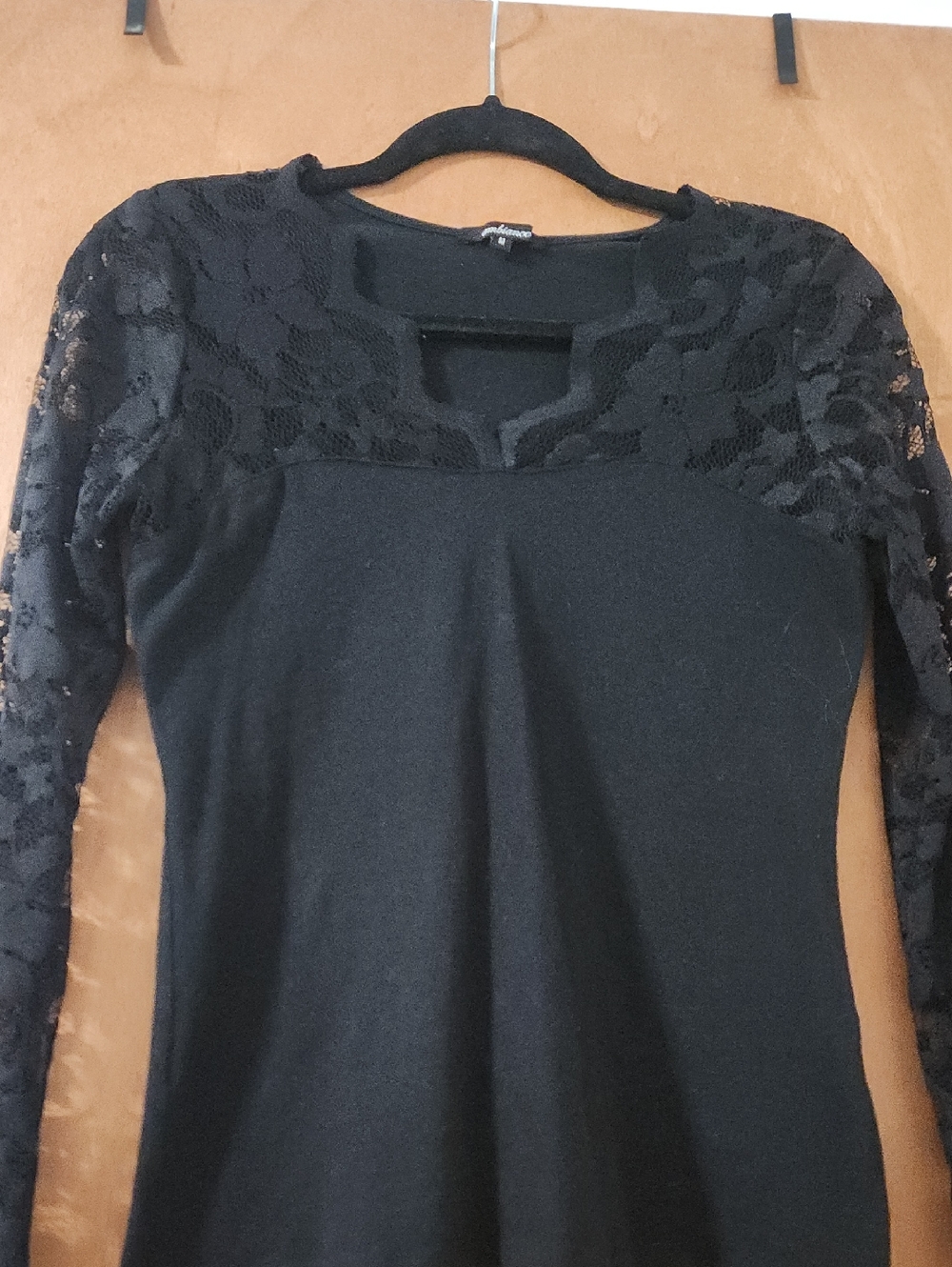 Ambiance Stretchy Black Lace-Sleeve Women's Blouse Size Medium